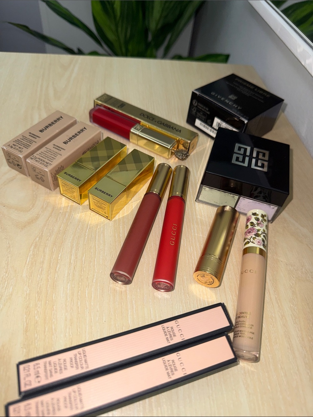 40% OFF HIGH END MAKEUP | Givenchy | Burberry | Gucci | Dolce & Gabbana